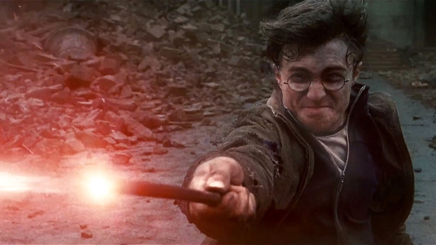 Harry Potter fortællingen er en kæmpesucces som både roman og film. Samtidig er historien stoppet med kristne referencer. Her Daniel Radcliffe i rollen som Harry Potter. Foto: Scanpix.