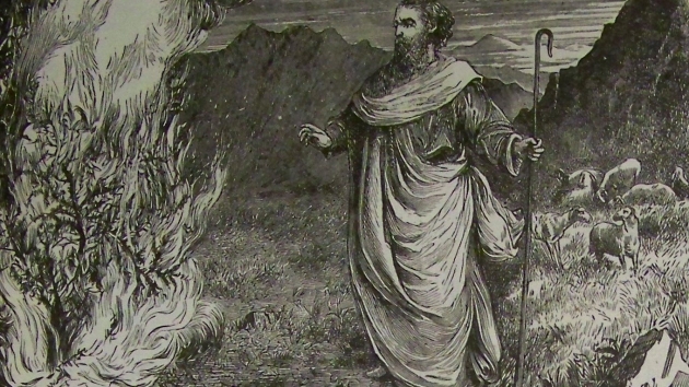 Bøn er en samtale med Gud. I Det Gamle Testamente er der flere eksempler på samtaler mellem Gud og mennesker. Et af dem er Moses møde med Gud igennem den brændende tornebusk. Illustration fra Holman Bible, 1890. Kilde: Wikimedia Commons.